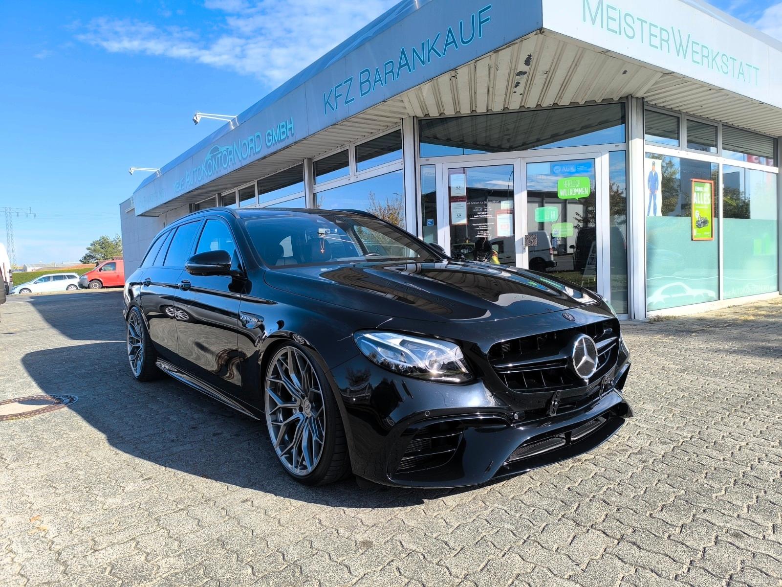 Mercedes-Benz E 63 AMG 4Matic*SCHECKHEFT*SR+WR*21ZOLL*