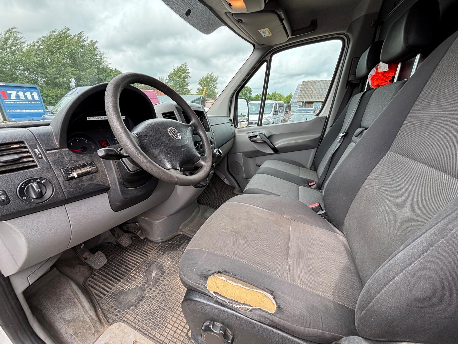 Volkswagen Crafter 2.0 TDI Kasten 35 L2H1 1-HAND 3-SITZE