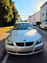 BMW 318i -