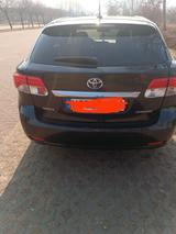 Toyota Avensis Combi 2,2-l-D-4D Automatik Edition E... - Toyota Avensis mit Diesel-Antrieb: Kombi, Automatik