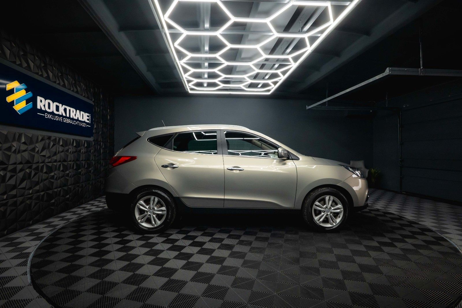 Fahrzeugabbildung Hyundai ix35 Premium AWD Autom. *Kamera*Navi*TÜV Neu*LED