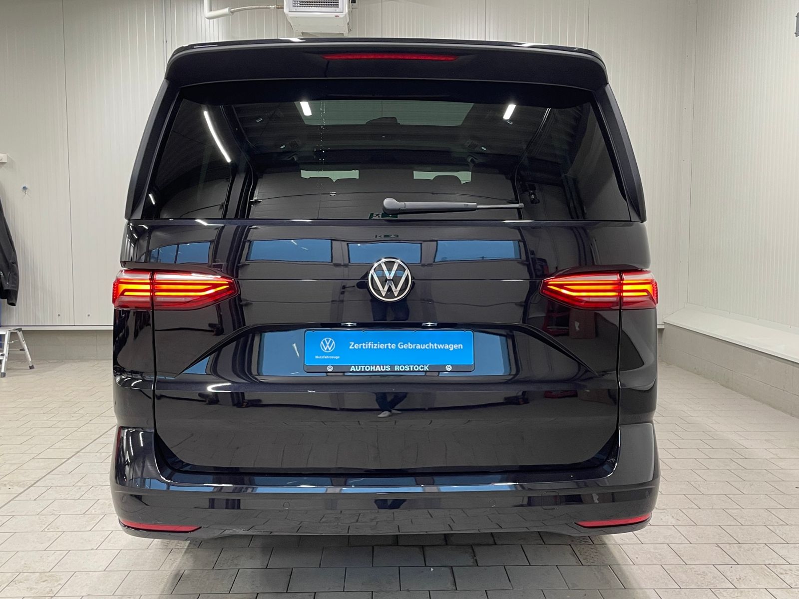 T7 Multivan Life LR 2.0 TDI MATRIX-LED PANO ACC