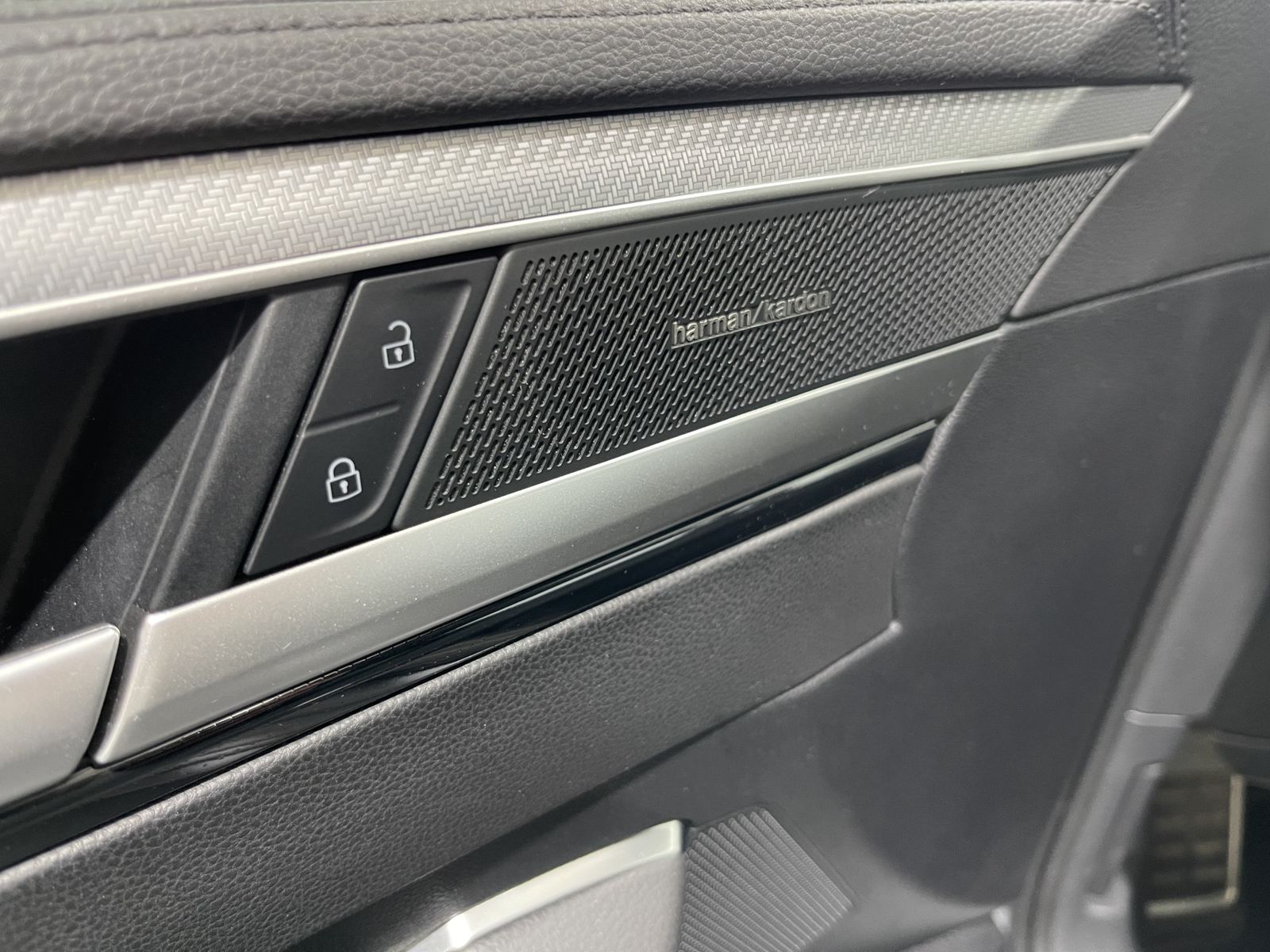 Fahrzeugabbildung Volkswagen Arteon Shooting Brake 2.0 TDI*4Motion*Cam*AHK*