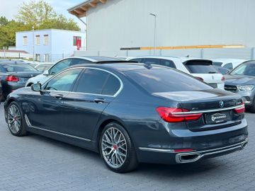 BMW 730 - 4