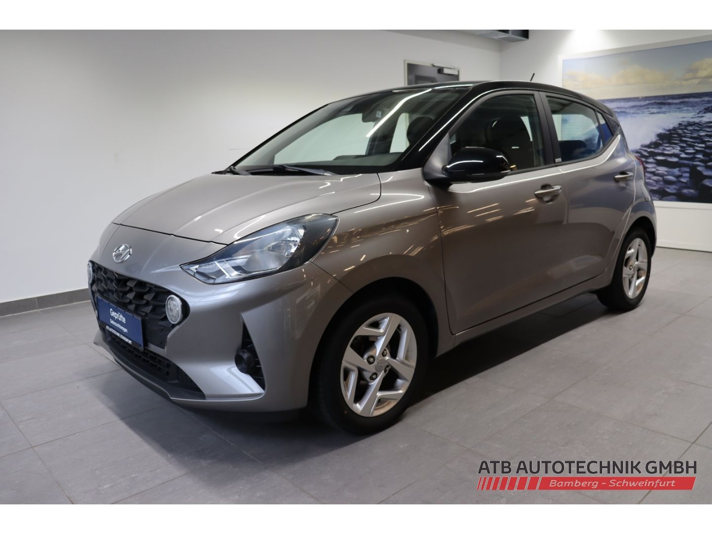 Fahrzeugabbildung Hyundai i10 Trend 1.2l PDC SHZ LenkradHZG Klima Apple Ca