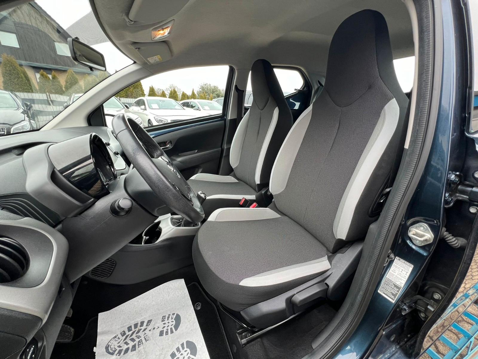 Toyota Aygo AYGO x KLIMA/KAMERA/TEMPOMAT