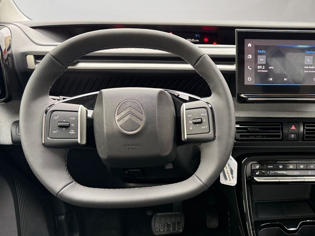 Fahrzeugabbildung Citroën C3 Hybrid 110 PLUS - Winter Paket