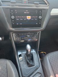 Volkswagen Tiguan - 6