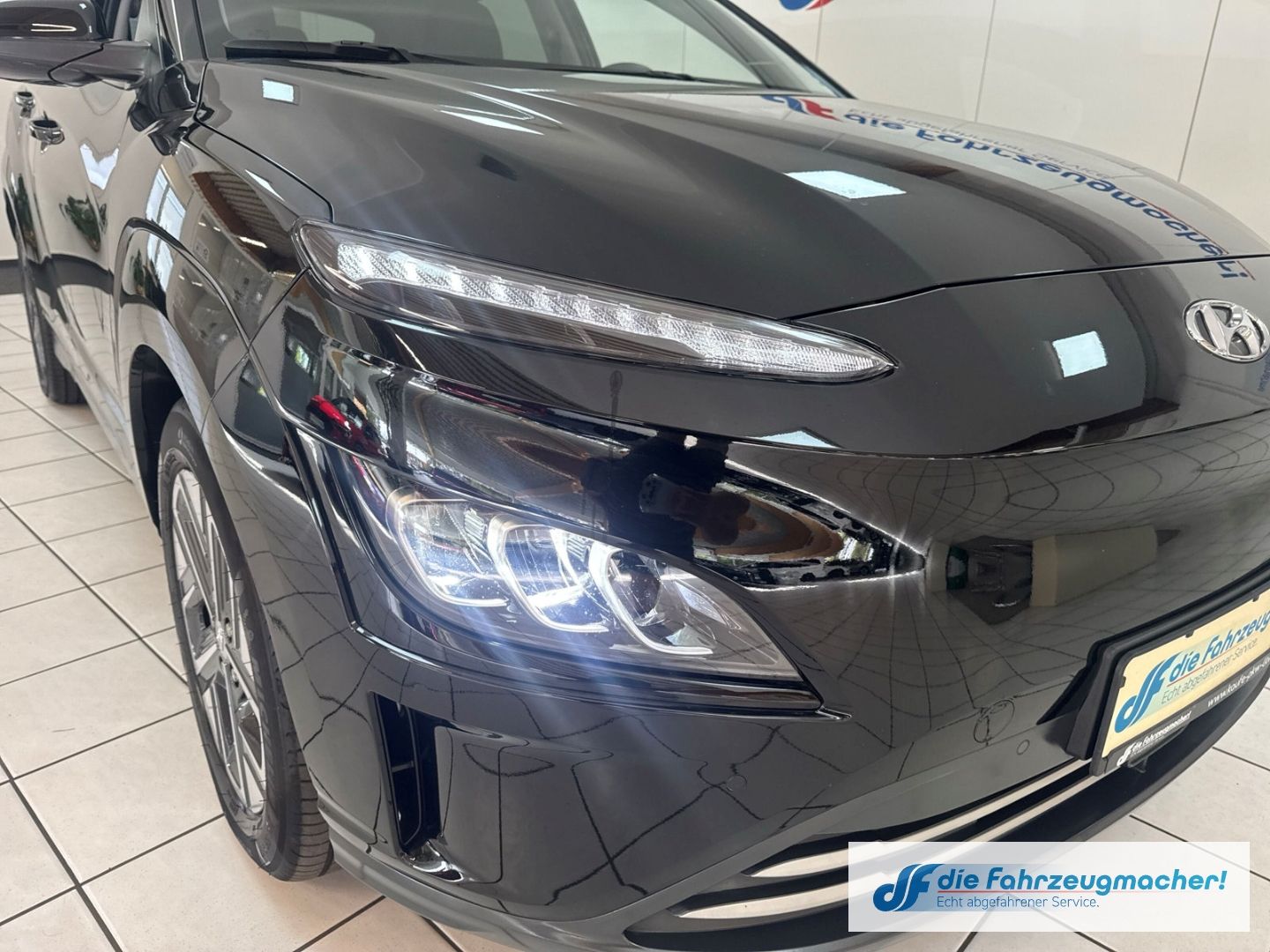 Fahrzeugabbildung Hyundai KONA Trend Elektro 2WD Navi Soundsystem LED ACC