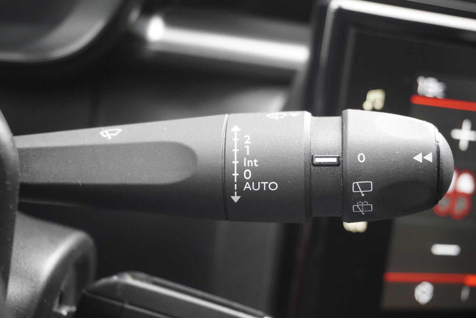 Citroën C3 Puretech LED Tempomat Sitzheizung PDC USB