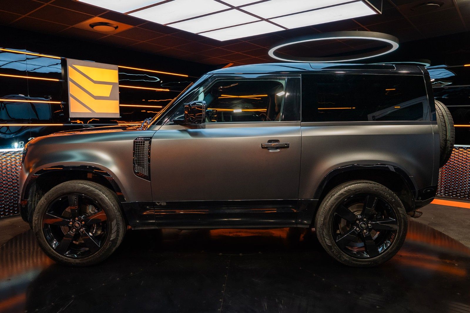Land Rover Defender 90 V8 Carpathian Edition imagem 2