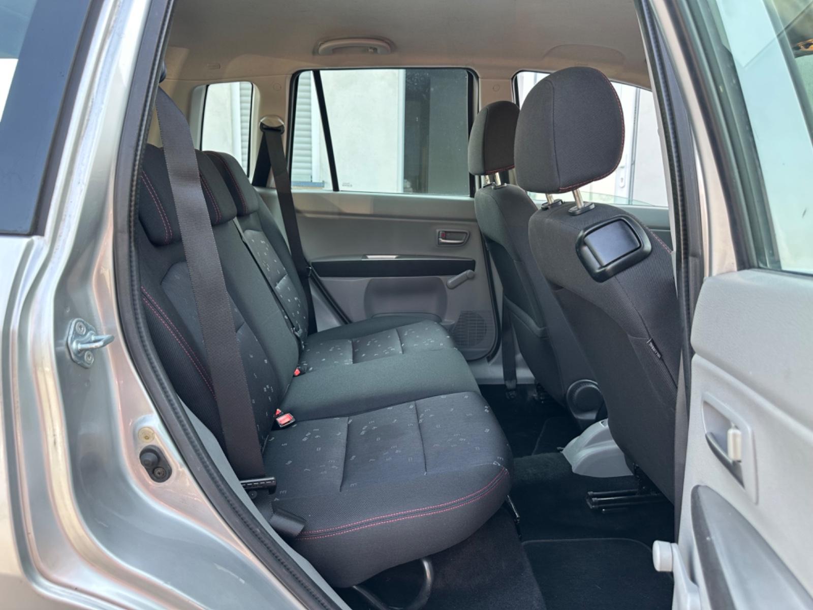 Mazda 2 Automatik 2.HD - Klima - Zahnriemen & TÜV NEU