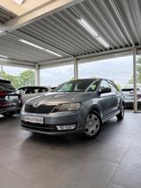 Skoda Rapid 1.2 TSI Ambition *Klima*PDC*Shzg*1.Hand* - Skoda Rapid Ambition mit Benzin-Antrieb