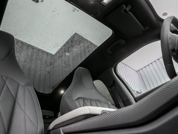 Ford Explorer Premium RWD Massagesitz Kamera Pano B&O