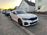BMW 320i XDrive / BMW INDIVIDUAL INTERIEUR/+GARANTIE - BMW 320 Limousine 320i xdrive mit Benzin-Antrieb