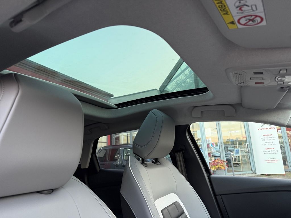 Fahrzeugabbildung Citroën C4 Hybrid 145 MAX - Schiebedach*Winter Paket