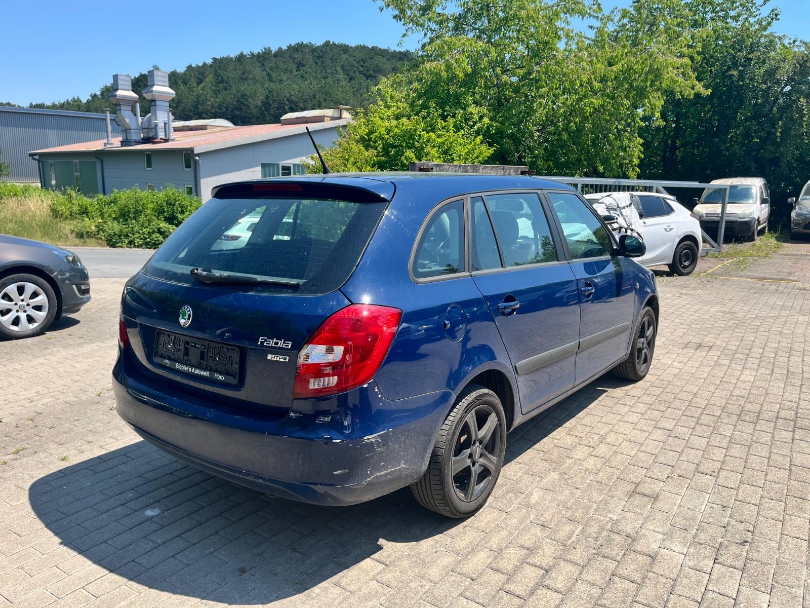 Skoda Fabia 2012 — photo 6
