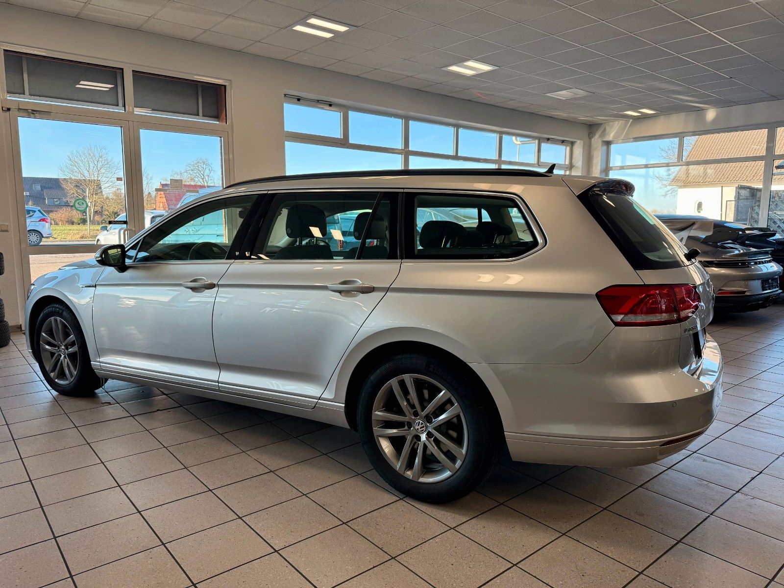 Fahrzeugabbildung Volkswagen Passat Variant 2.0TDI DSG Comfortline BlueMotion