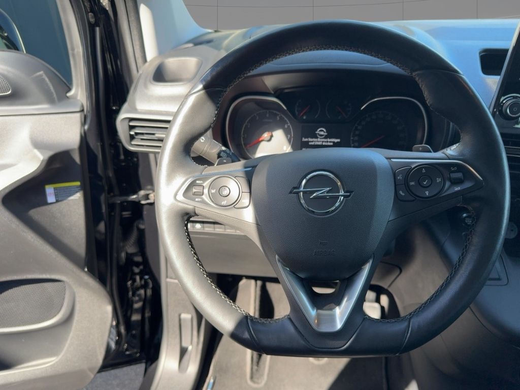 Fahrzeugabbildung Opel Combo Life Ultimate AUTOMATIK  SITZHEIZUNG  RÜCK