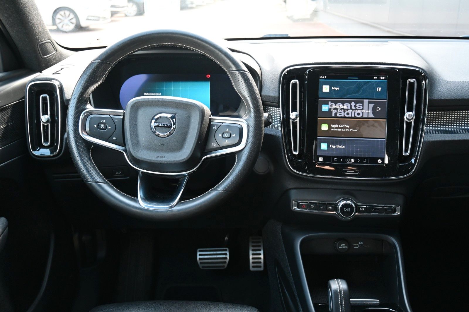 Fahrzeugabbildung Volvo XC40 BEV AWD R Design*H&K*FSHZG*RFK*WP*20Zoll*