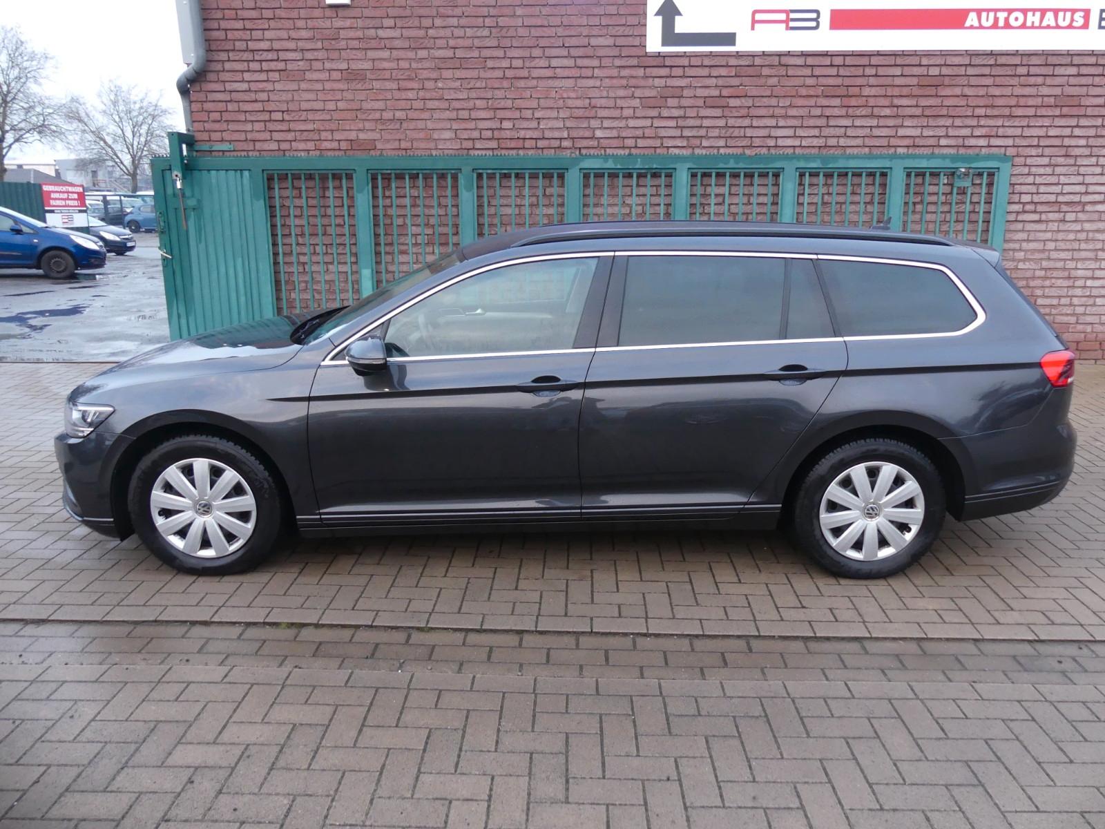 Volkswagen Passat Variant Business +DSG+AHK+
