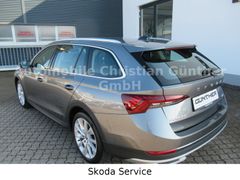 SKODA Octavia Combi Scout 2.0TSI 140KW DSG 4x4 SKODA Octavia Combi Scout 2.0TSI 140KW DSG 4x4