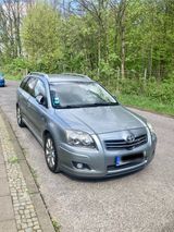 Toyota Avensis Kombi - Toyota Avensis in Wuppertal