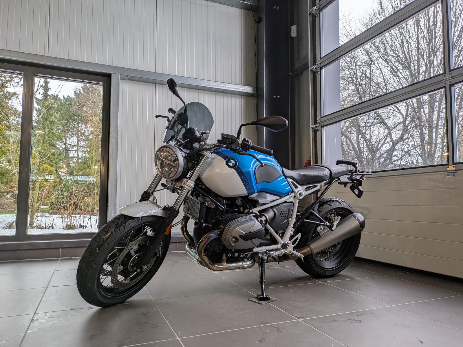 BMW R nine T Pure Garantie 2028 / Akra.