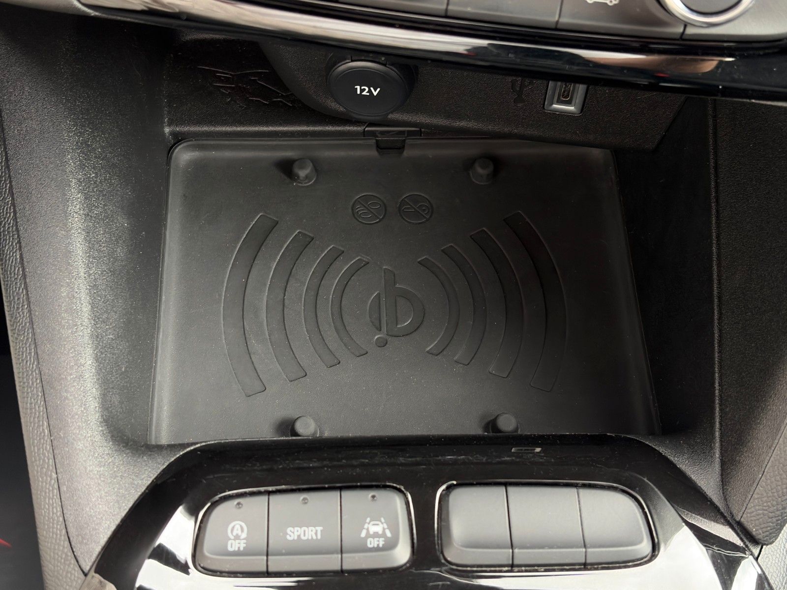 Fahrzeugabbildung Opel Corsa F GS 1.2 Turbo CarPlay Matrix CAM LHZ SHZ