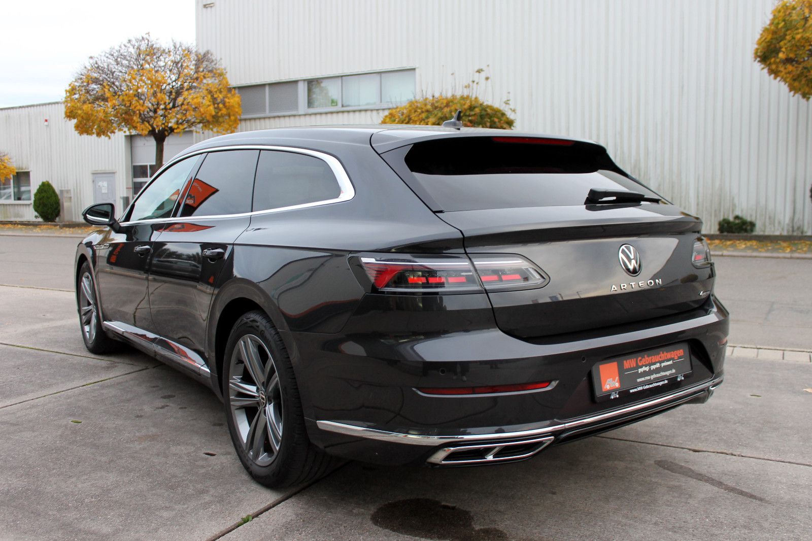 Fahrzeugabbildung Volkswagen Arteon SB 2.0TDI DSG R-Line 4M ACC KAM H&K AHK