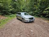 Mercedes-Benz E350 AVANTGARDE Kombi - Mercedes-Benz 350 mit Diesel-Antrieb: Kombi