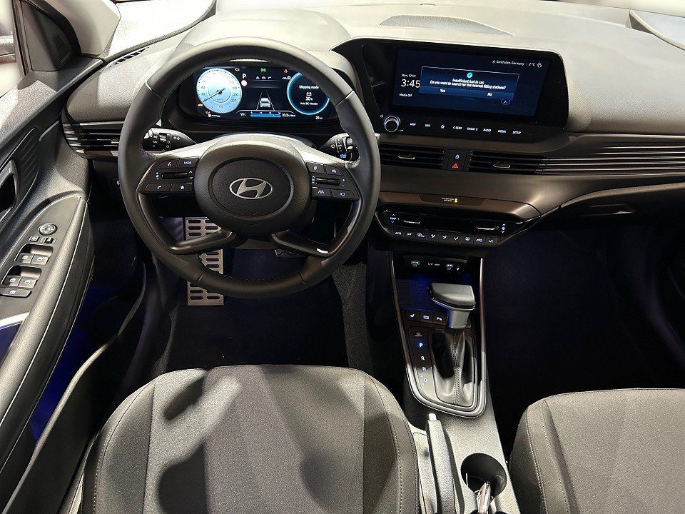 Fahrzeugabbildung Hyundai BAYON 1.0T 7DCT PRIME NAVI+KAMERA+SHZ+LENKHZ+QI+