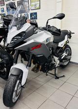 BMW F900XR