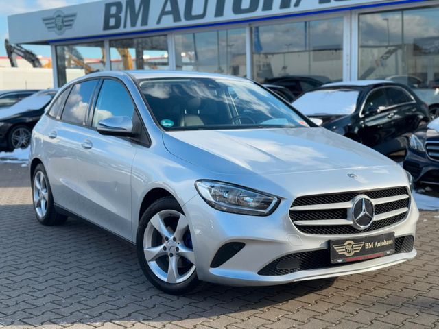 Mercedes-Benz B 180d 8G-DCT*1-HAND*AHK*NAVI*PDC*SPURHALTE