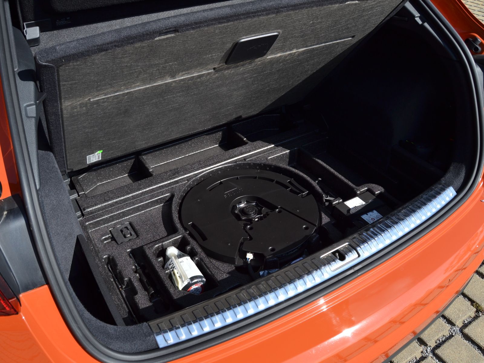 Q3 35 TFSI S-tronic Advanced OPTIK-SW/AHK/LED/18