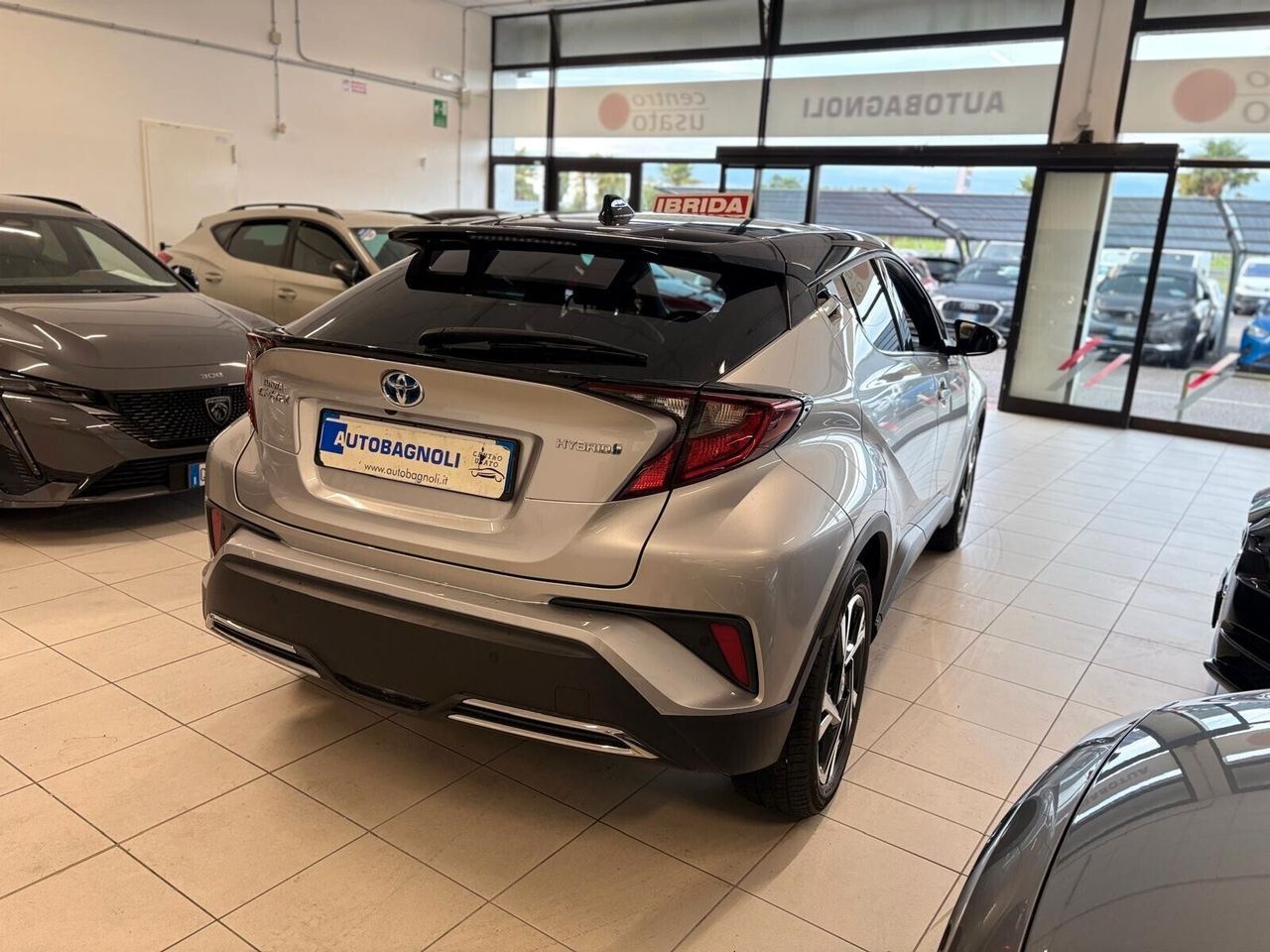 Toyota C-HR TREND 2.0 Hybrid E-CVT 26000 KM imagem 3
