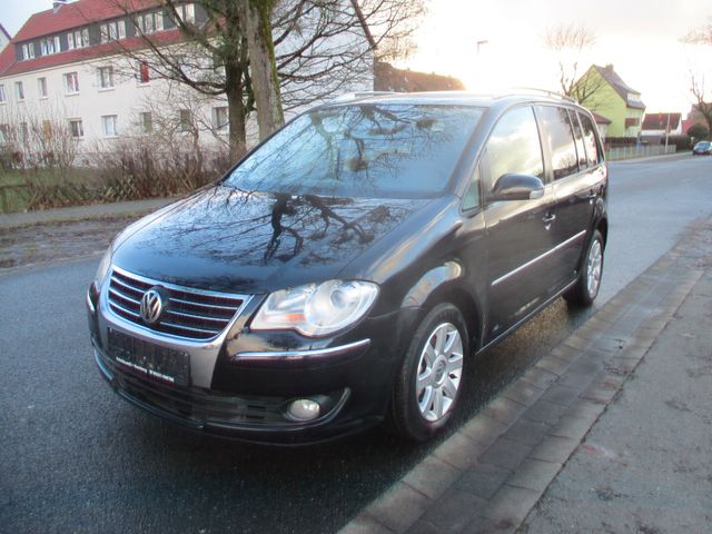 Volkswagen Touran 2.0 TDI Highline DSG/Navi/S-HEFT/AHK*