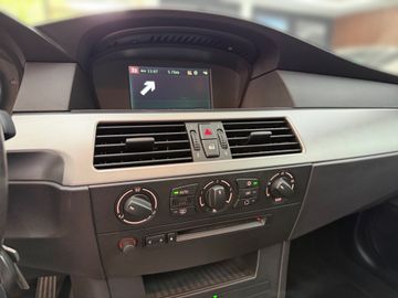 BMW 520 - 11