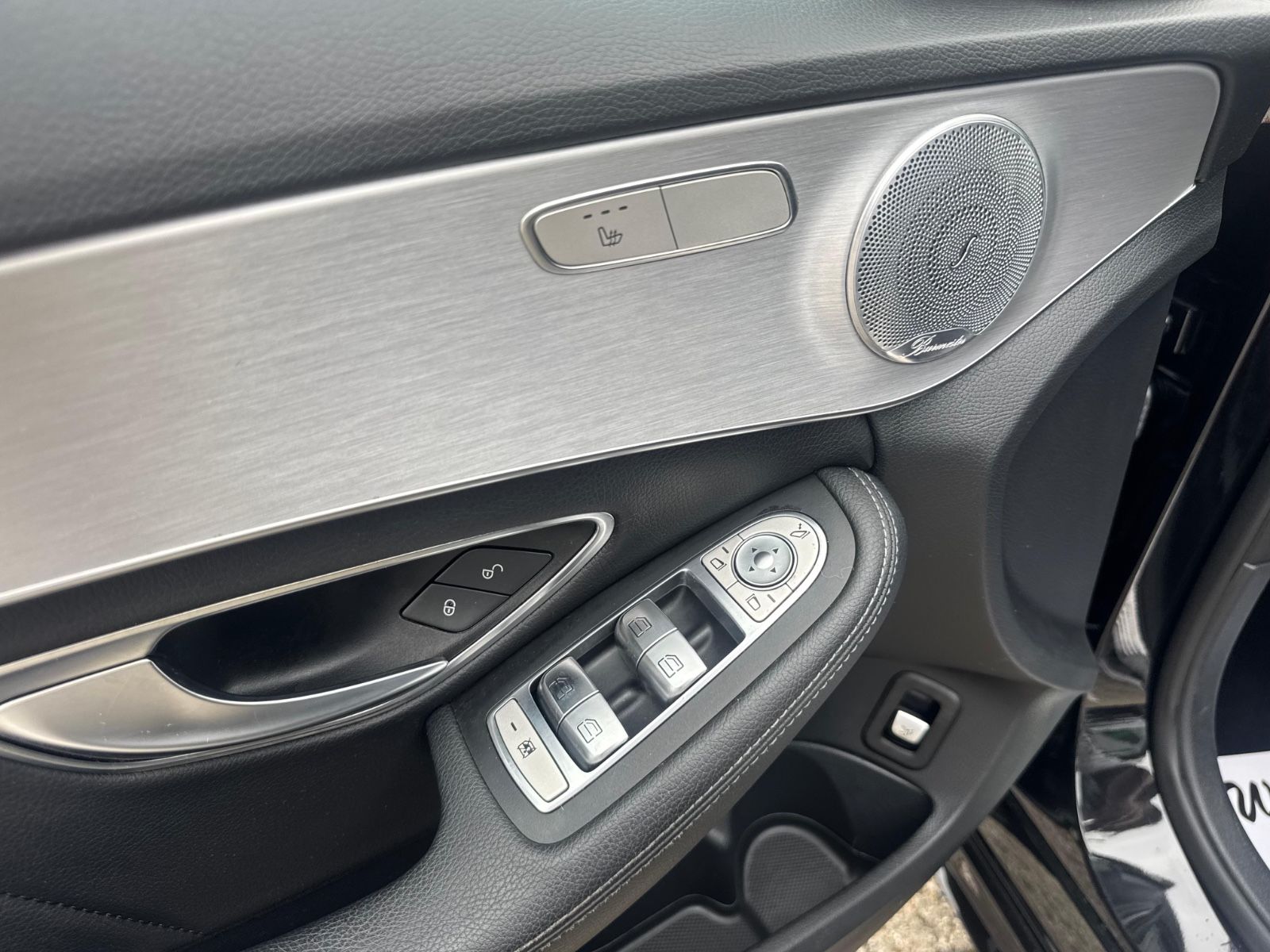 Fahrzeugabbildung Mercedes-Benz C 180 T AMG LINE BURMESTER AHK KAMERA LED