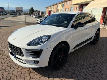 Porsche Macan - 3