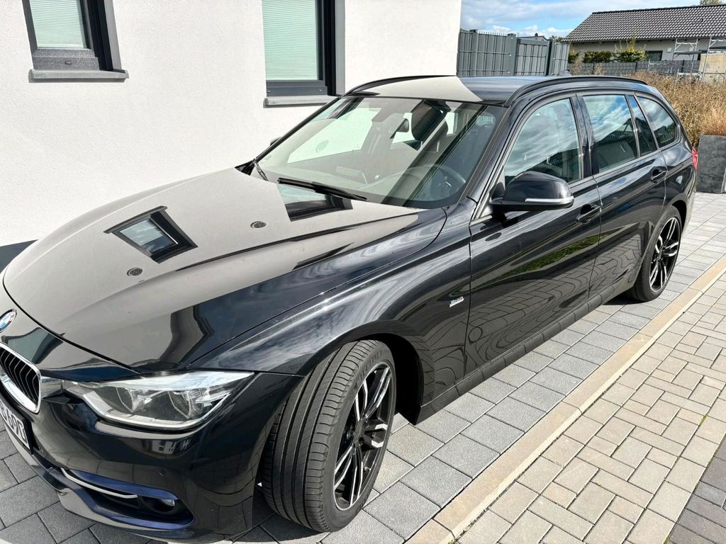 Image of BMW 320