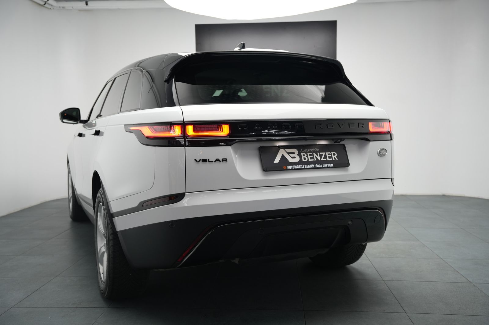 Fahrzeugabbildung Land Rover Range Rover Velar Kamera*Head-UP*Matrix*CarPlay