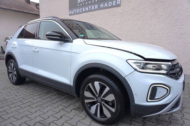 Volkswagen T-Roc 1.5 TSI MOVE IQ Light/ NAVI/AHK