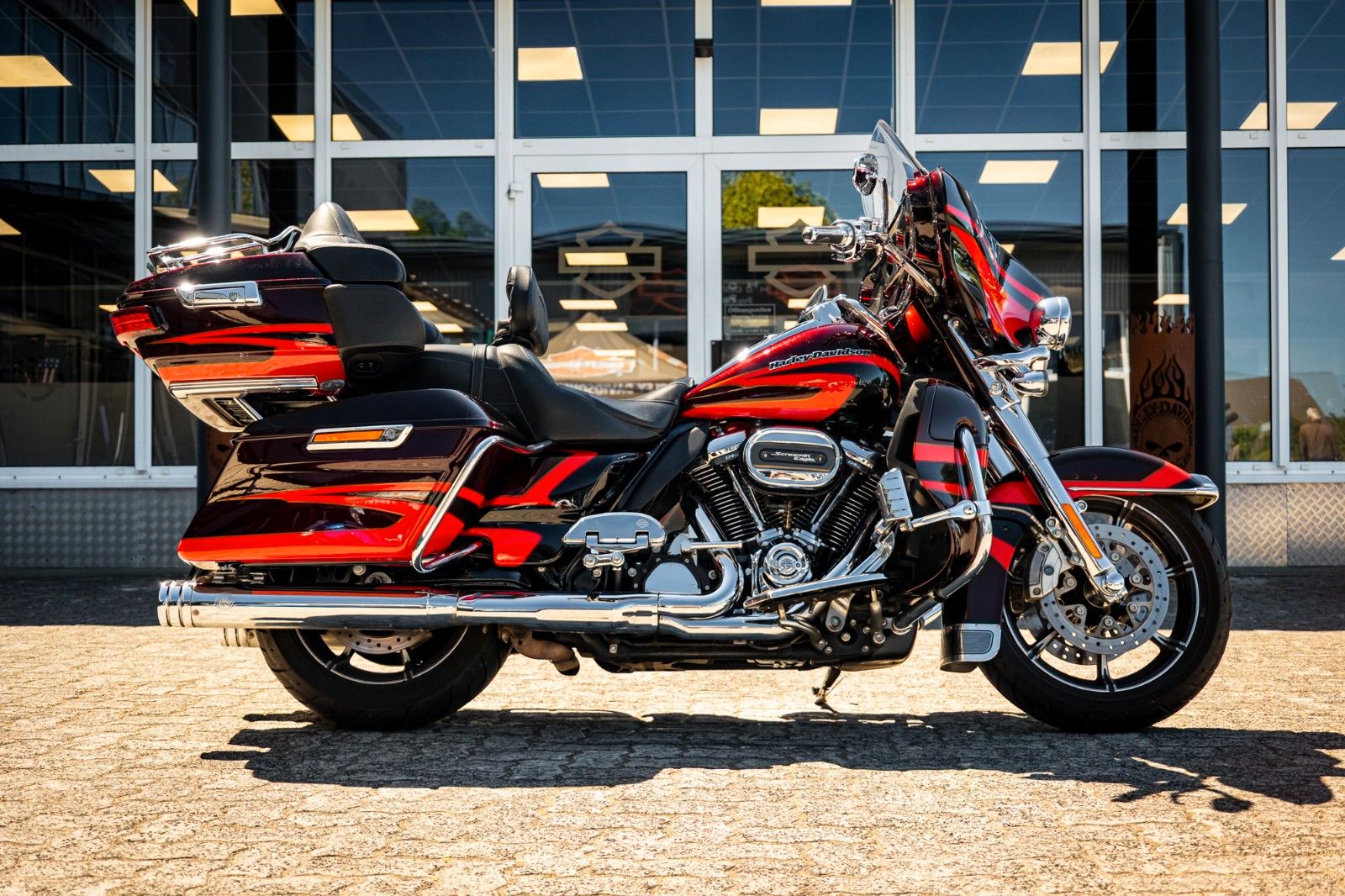 Fahrzeugabbildung Harley-Davidson FLHTKSE CVO Ultra Limited 114 cui - Kesstech