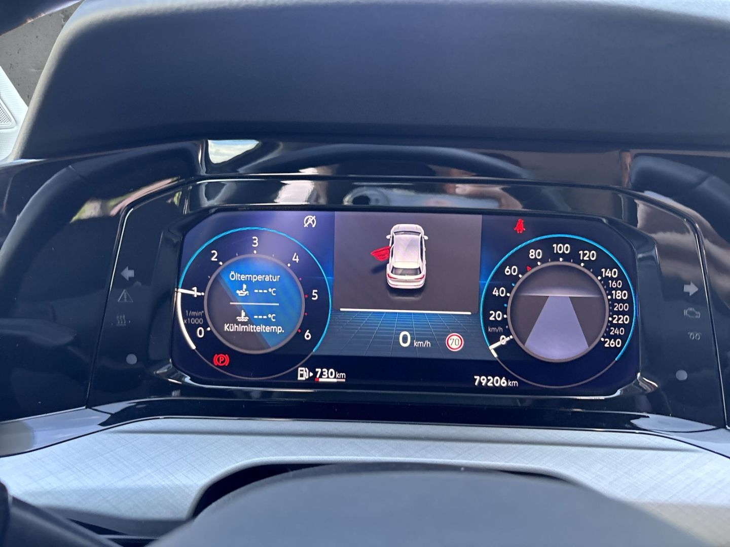 Fahrzeugabbildung Volkswagen Golf 2.0 TDI Life Navi AHK GJR