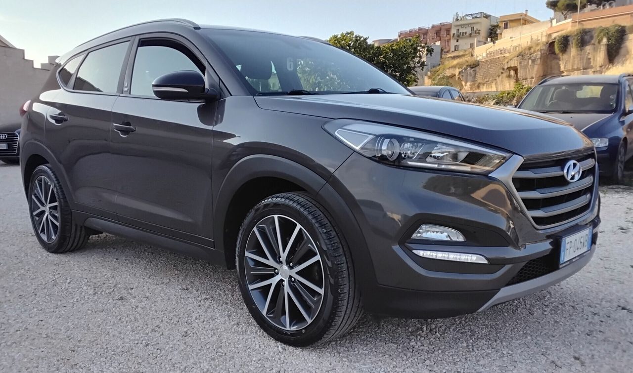 HYUNDAI Tucson