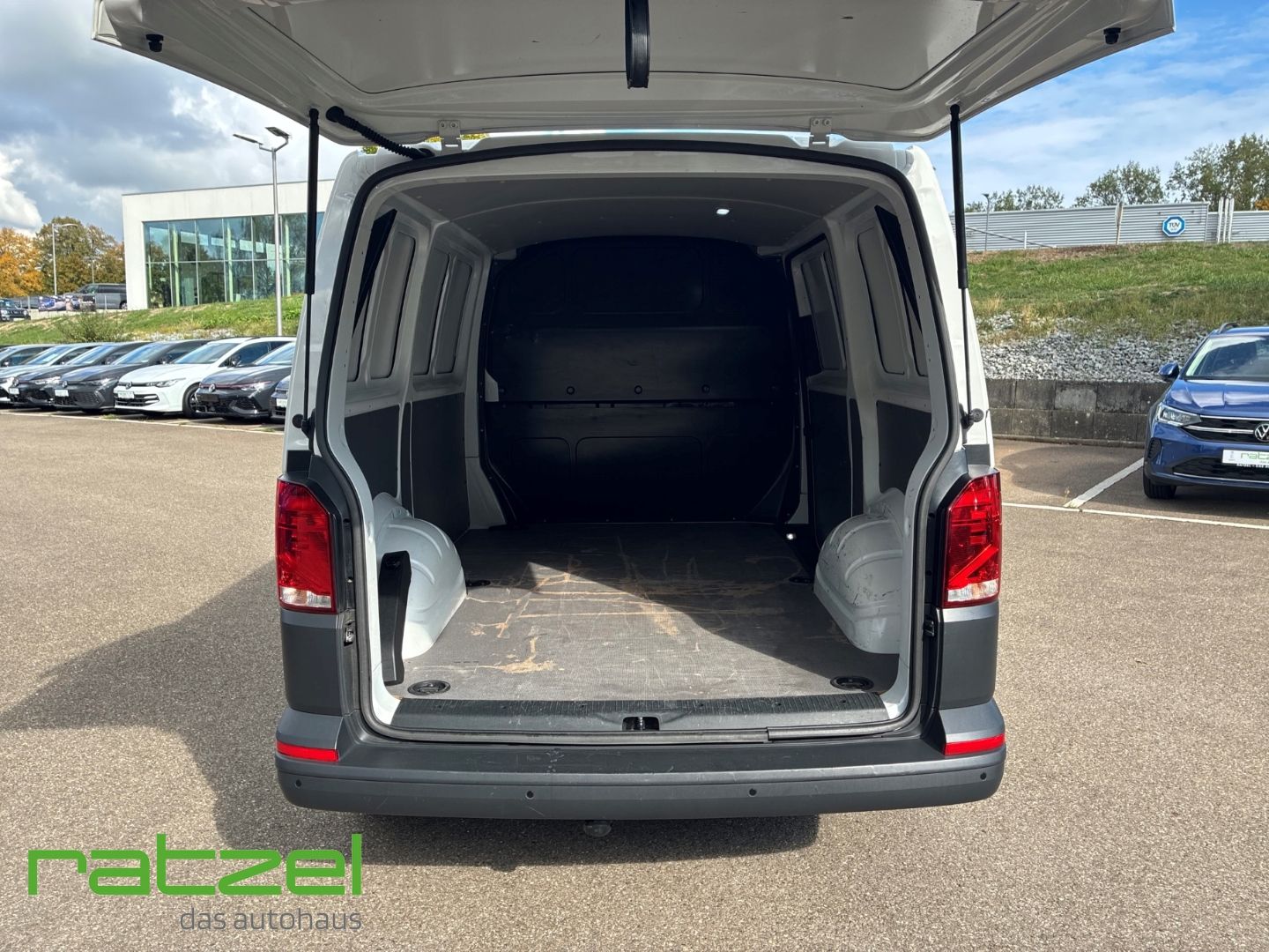 Fahrzeugabbildung Volkswagen T6.1 Transporter Kasten KR 2.0 TDI SCR BMT 110 k