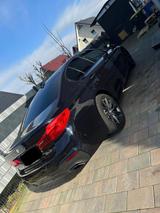 BMW 530e iPerformance - - mit Hybrid-Antrieb: Blau, Alcantara, mit Klimaautomatik