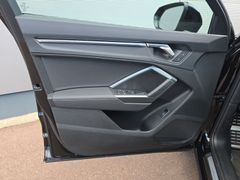 Fahrzeugabbildung Audi Q3 Sportback 35 TDI S line Matrix Navi Kamera