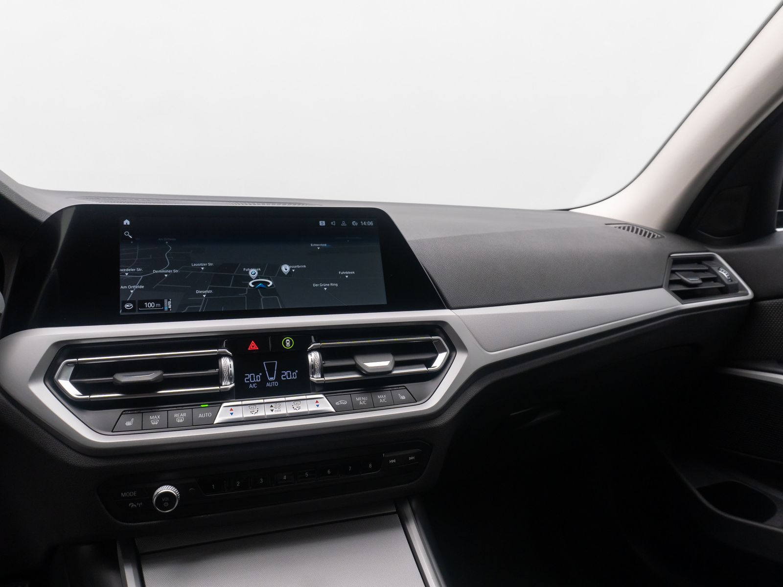 Fahrzeugabbildung BMW 330e xD Laser HUD DAB AHK Alarm Sport HiFi